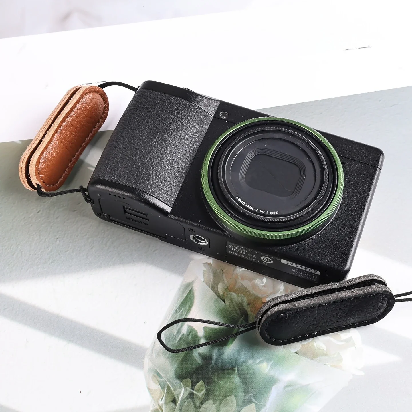 Genuine Leather Camera Finger  - огляд і ціна Camera Strap Leather